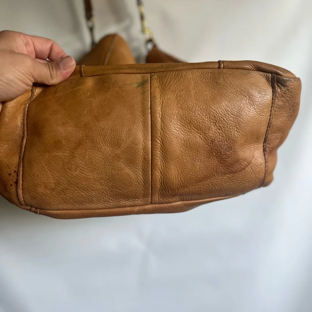 Tobacco Brown Leather Shoulder Bag by American Leather Company - Picture 6 of 6